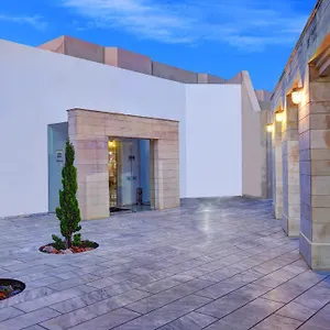 Santa Marina Resort